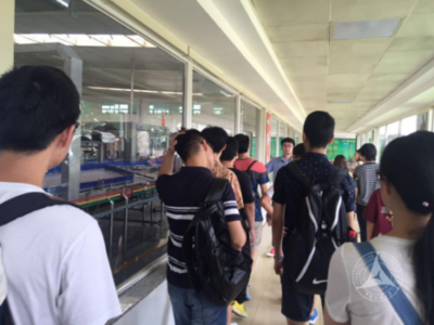 经管学部师生参观北京汇源饮料食品集团