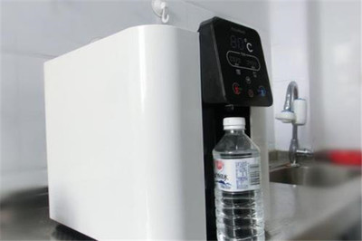 今日净水器