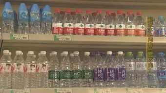 天哪 一瓶饮料熬出四根棒棒糖 看完这个实验,你还敢拿它当水喝